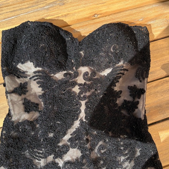 Tony Bowls Size 10 Strapless Black Lace Dress - Picture 2 of 11
